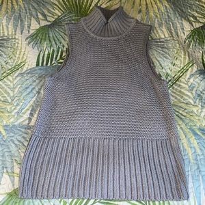 Gap Women’s sweater vest GRAY LARGE